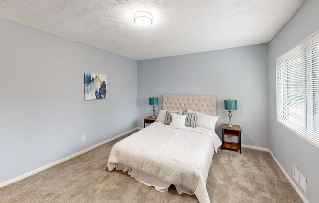 2 beds, 1.5 baths, 1,114 sqft, $1,273, Unit O-01