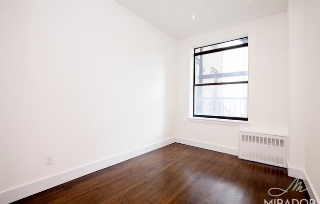 1 bed, 1 bath, $4,000, Unit 5J