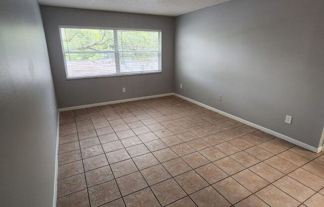 101 N Fernwood Ave