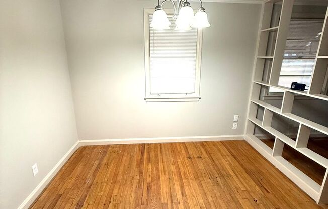 ** 3 Bed 2 Bath located off Narrow Lane rd ** Call 334-366-9198 to schedule a self tour