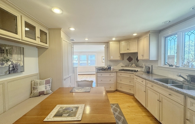 15 BLACKINTON ST