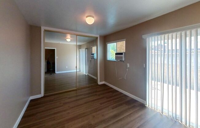 2 beds, 1 bath, $1,800