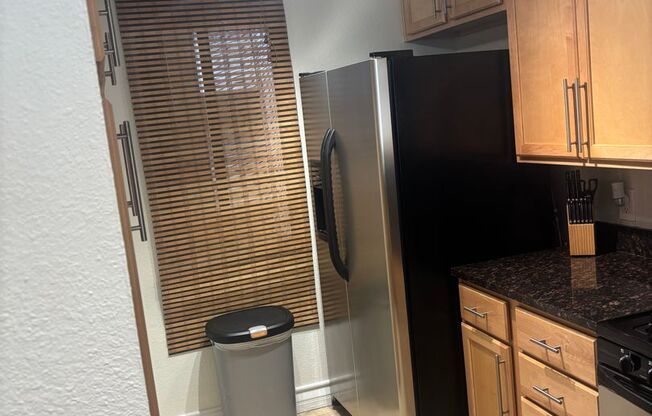 2 beds, 2 baths, $2,200, Unit # 212