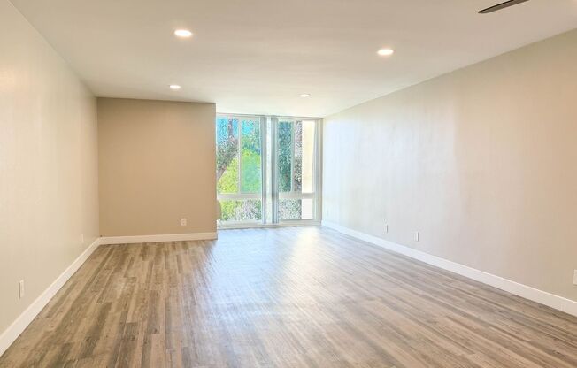2 beds, 2 baths, 1,150 sqft, $2,800, Unit 21