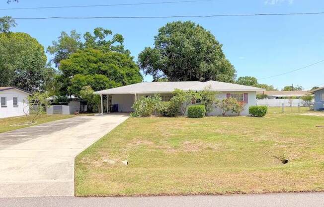 213 6 AVE