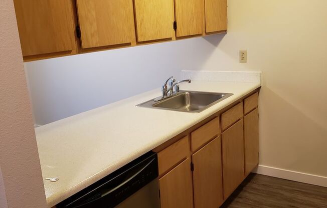 1 bed, 1 bath, 719 sqft, $1,975, Unit 401