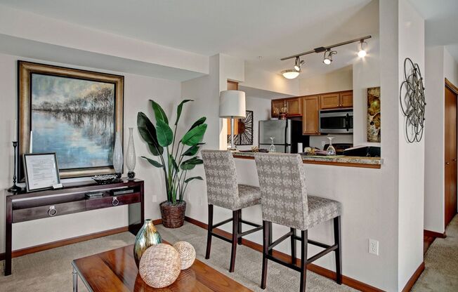 2 beds, 1 bath, 740 sqft, $2,140, Unit C102