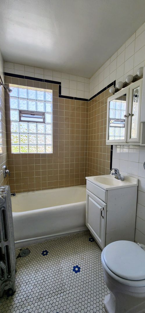 Studio, 1 bath, $1,200, Unit 314