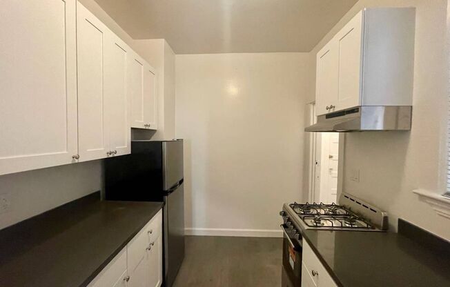 1357 Clay Street (519rc)