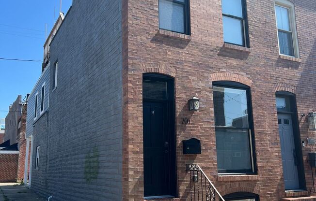 Recently Updated 2Bedroom EOG Townhome in Patterson Park!