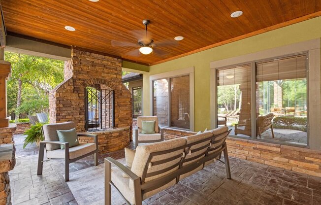 Outdoor Lounge at Deer Creek Apartment Homes