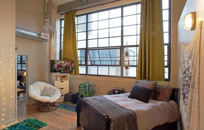 2 beds, 2 baths, 1,073 sqft, $1,750, Unit Apt. 211