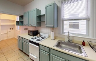 4 beds, 1 bath, $3,800, Unit 2