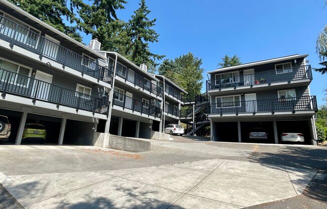 Greyhome Apartments - 2000 Knox Ave. Bellingham, WA 98225