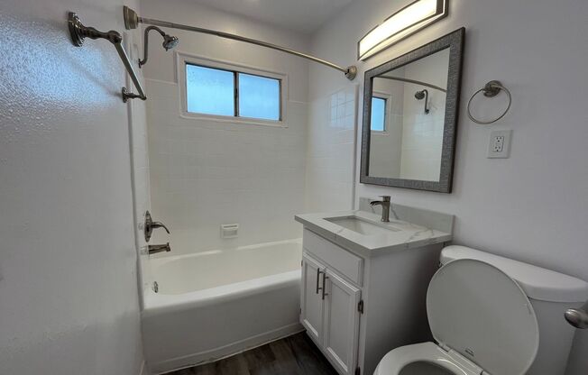 Studio, 1 bath, 625 sqft, $1,498, Unit 06