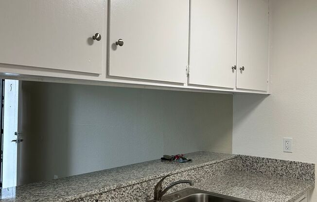 Stratford Arms Apartments