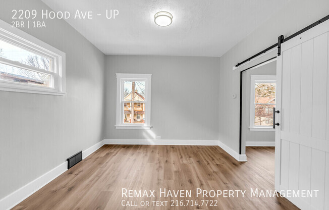 2209 HOOD AVE