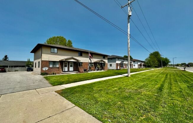 1192 Scheuring Rd - Quadruplex