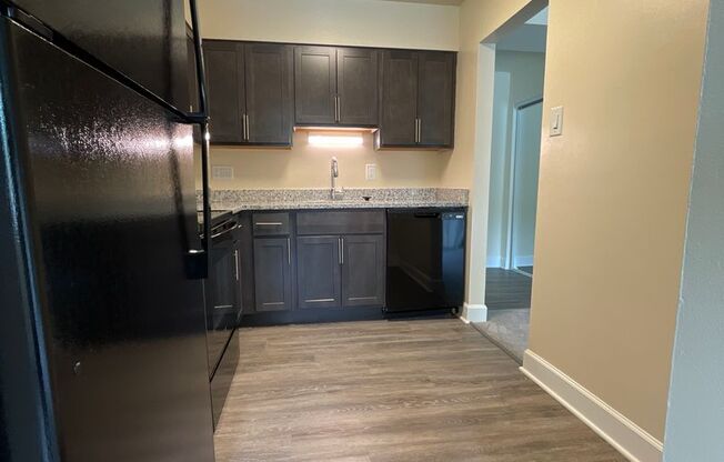 2 beds, 2 baths, 1,000 sqft, $2,250, Unit 14217 #102