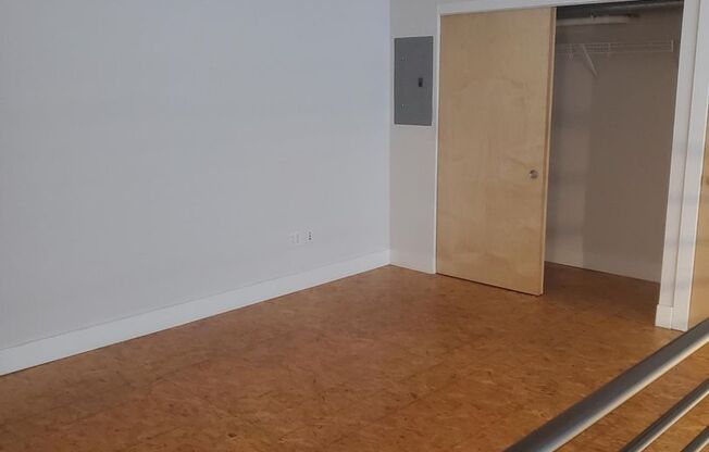 1 bed, 1 bath, 863 sqft, $1,165, Unit 110-104