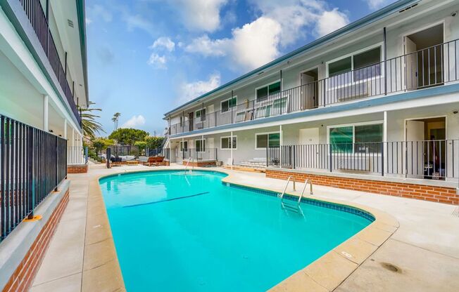 2 beds, 1 bath, $3,395, Unit 03