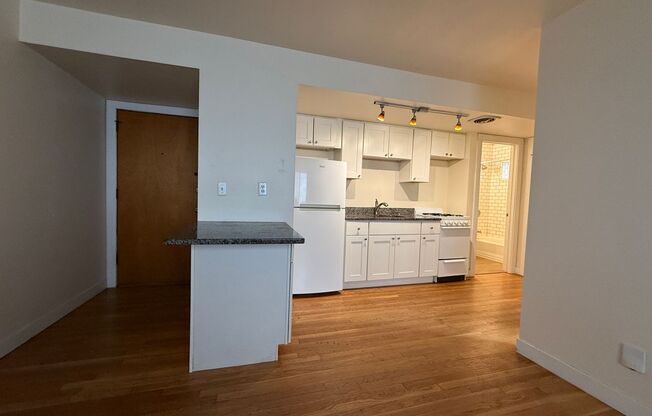 1639 Farwell