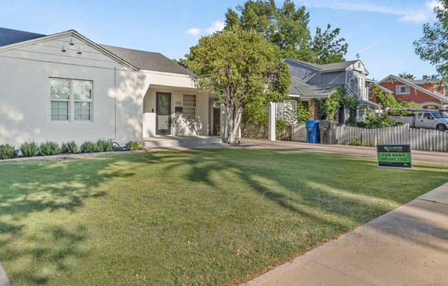 Charming Historic 3-Bed / 2-Bath Home Near Downtown Mesa