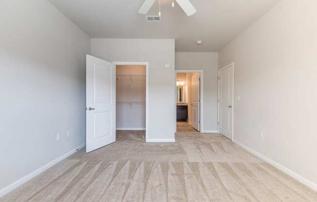 Spacious Bedrooms and Closets at The Roseberry, Columbia