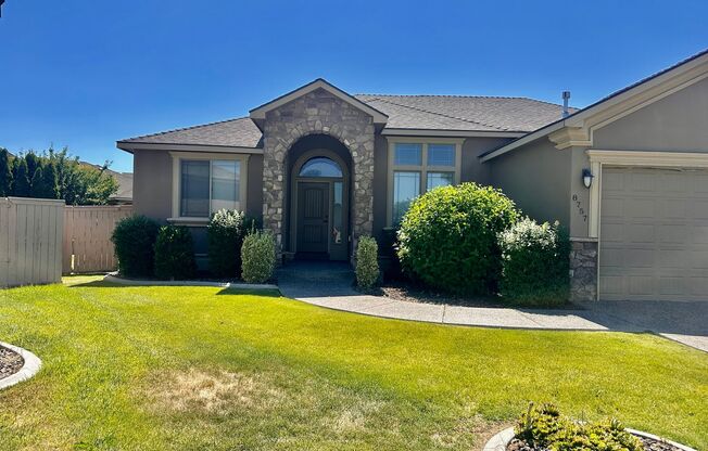 Spacious 4 Bedroom Home in Quiet Cul-de-Sac – Prime Kennewick Location!