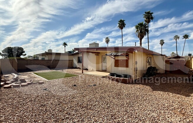 1719 E BROADMOR DR
