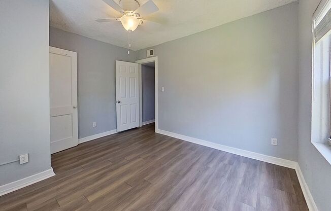 2 beds, 1 bath, 700 sqft, $850, Unit 831 Minnie Street