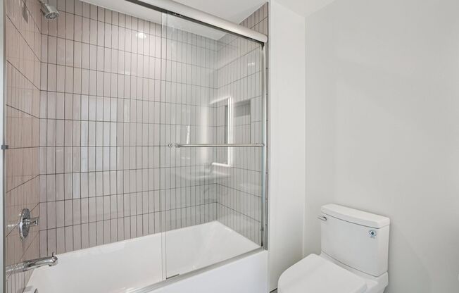 2 beds, 2 baths, 854 sqft, $4,095