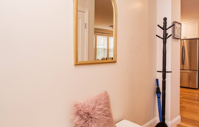 2 beds, 2 baths, 1,000 sqft, $7,800, Unit 4