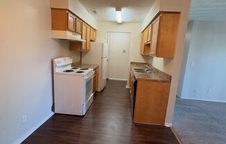 Wheaten Place (10919 Cottonwood Lane)