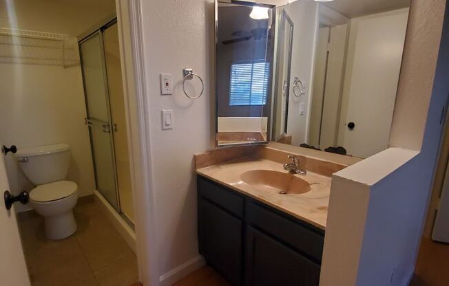 2 beds, 2 baths, $1,350