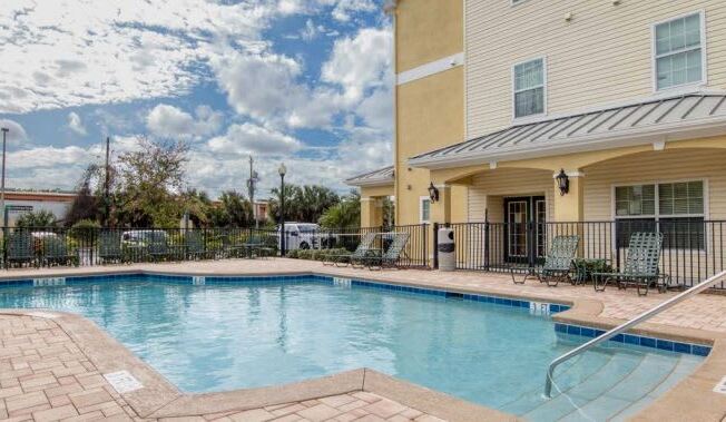 AT MAPLE CREST APARTMENTS