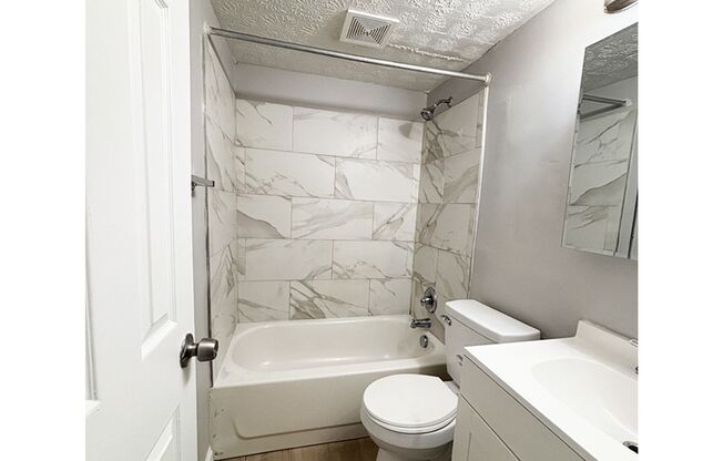 1 bed, 1 bath, 560 sqft, $795, Unit 720-26