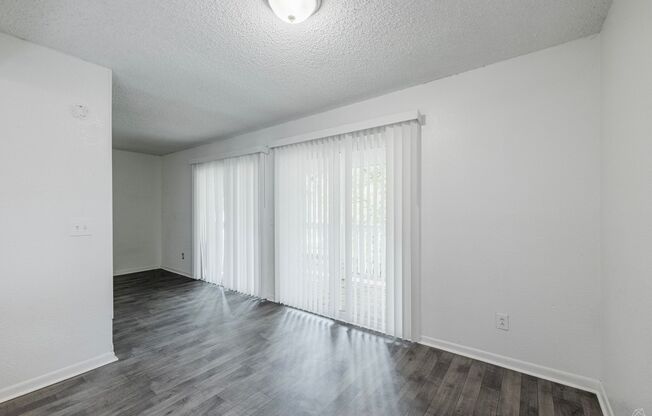 2 beds, 2 baths, 1,016 sqft, $1,150, Unit 2-05B