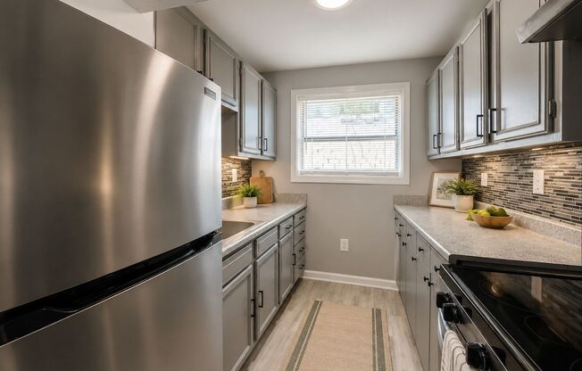 2 beds, 1 bath, 825 sqft, $1,250, Unit 1015-4