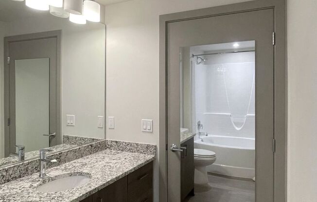 1 bed, 1 bath, 696 sqft, $1,825, Unit 610