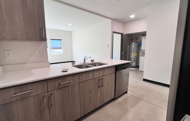 1 bed, 1 bath, 700 sqft, $1,195, Unit Unit 206