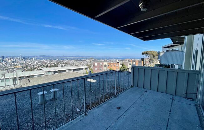 1 bed, 1 bath, 693 sqft, $2,595, Unit 09