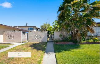 * 1234 W Rosewood Ct