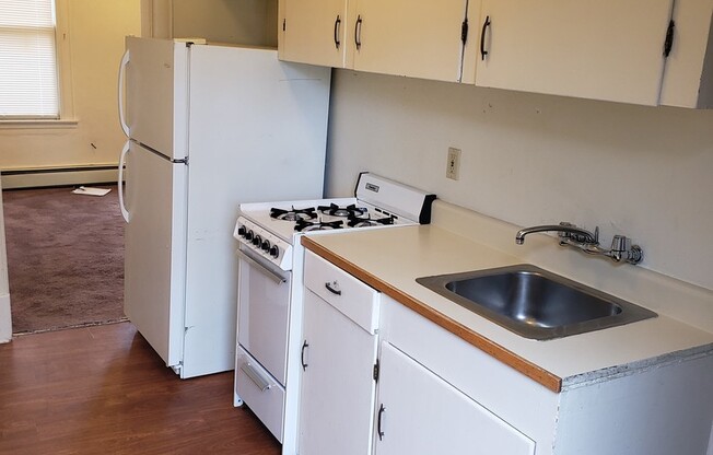 1 bed, 1 bath, 425 sqft, $800