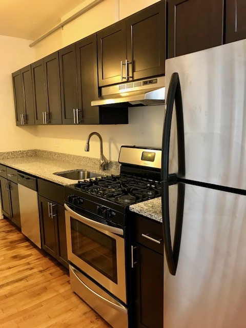 1 bed, 1 bath, 450 sqft, $1,299, Unit 107-2B