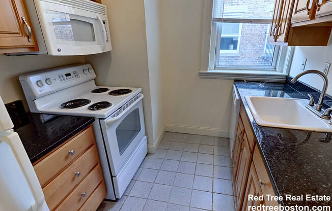 102 QUEENSBERRY ST.