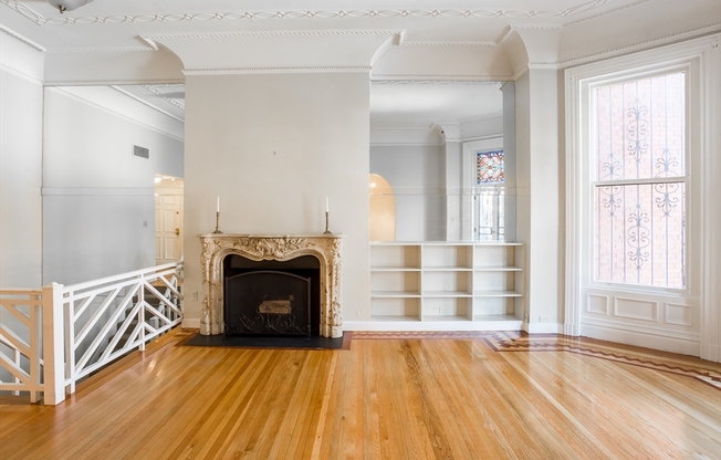 327 Commonwealth Ave.