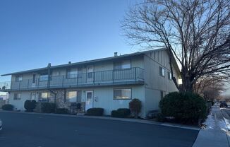 Charming 2-Bedroom Apartment for Rent – Prime Carson City Location!