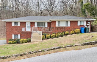 550 ALEXANDER DR