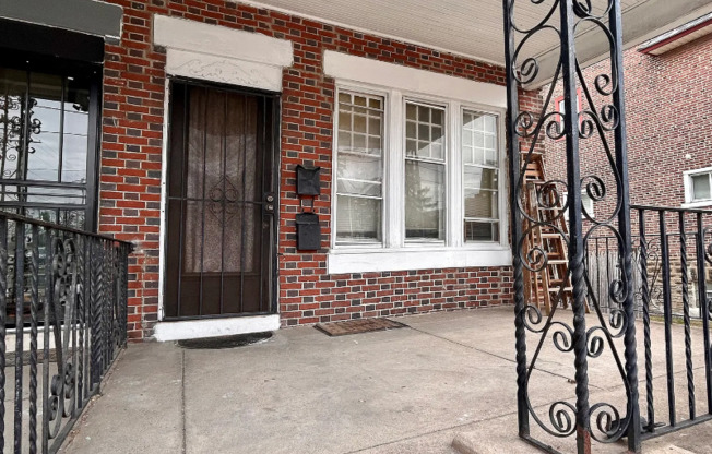 5602 N 7 ST